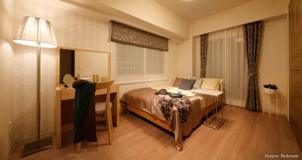 MASTER BEDROOM