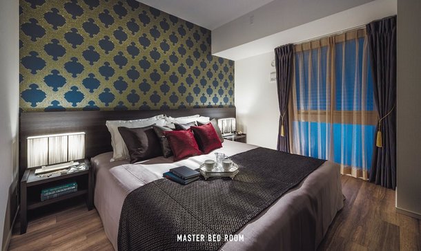 MASTER ROOM
