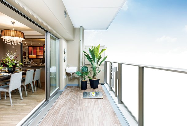 BALCONY