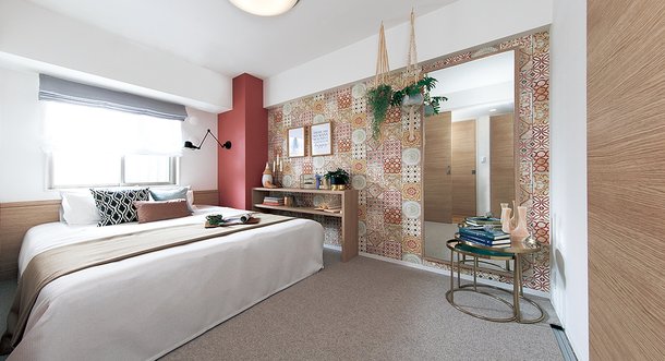 MASTER BED ROOM