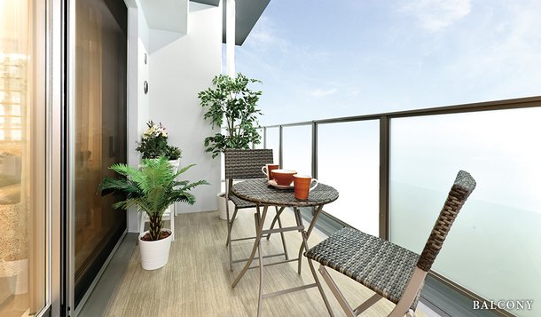 BALCONY