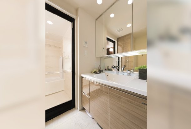 POWDER ROOM