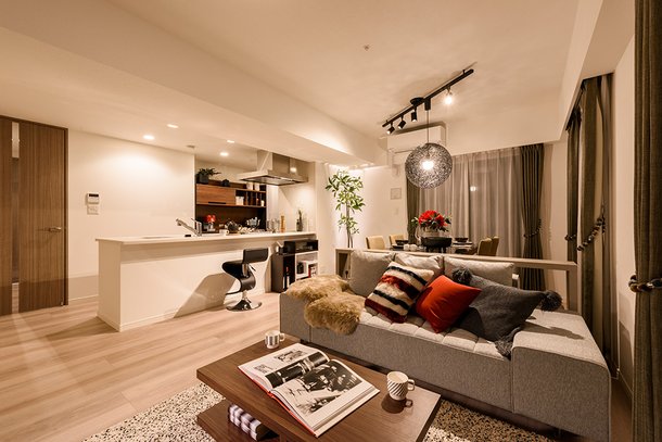 LIVING ROOM