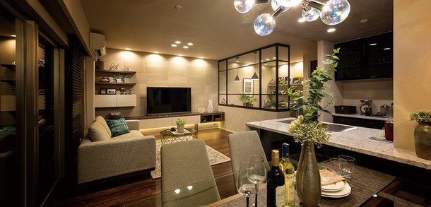 LIVING ROOM