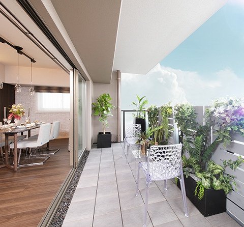 BALCONY