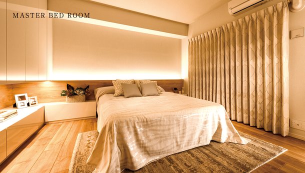 MASTER BEDROOM