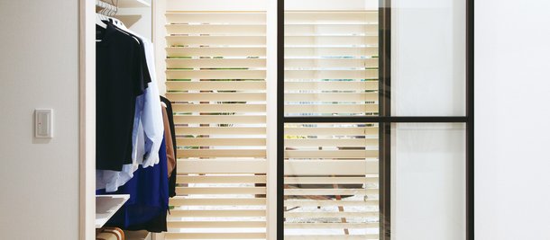 CLOSET