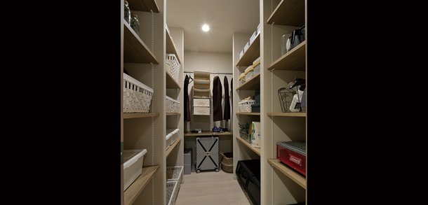 Walk-in closet