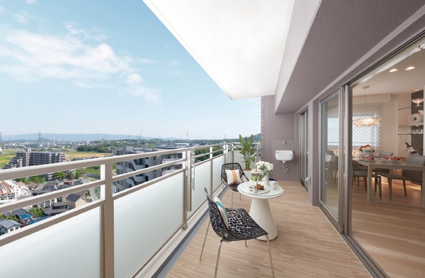 Balcony 〈バルコニー〉