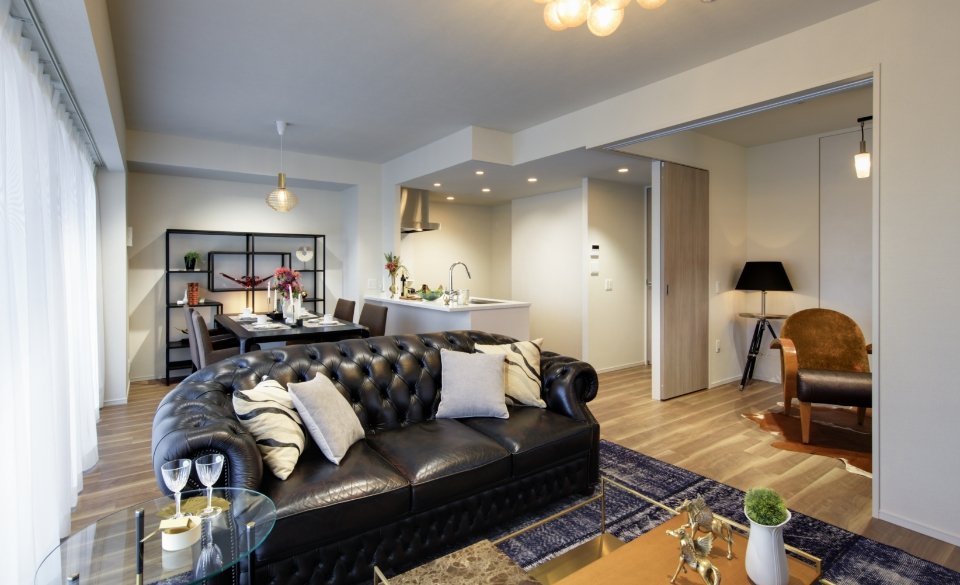 H type / Living