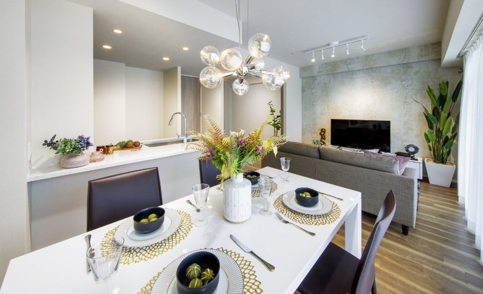 B type / Dining