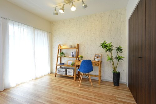 KIDS ROOM