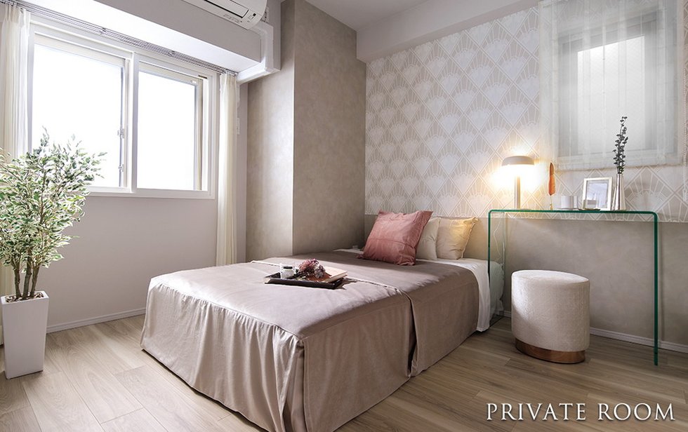 PRIVATE ROOM