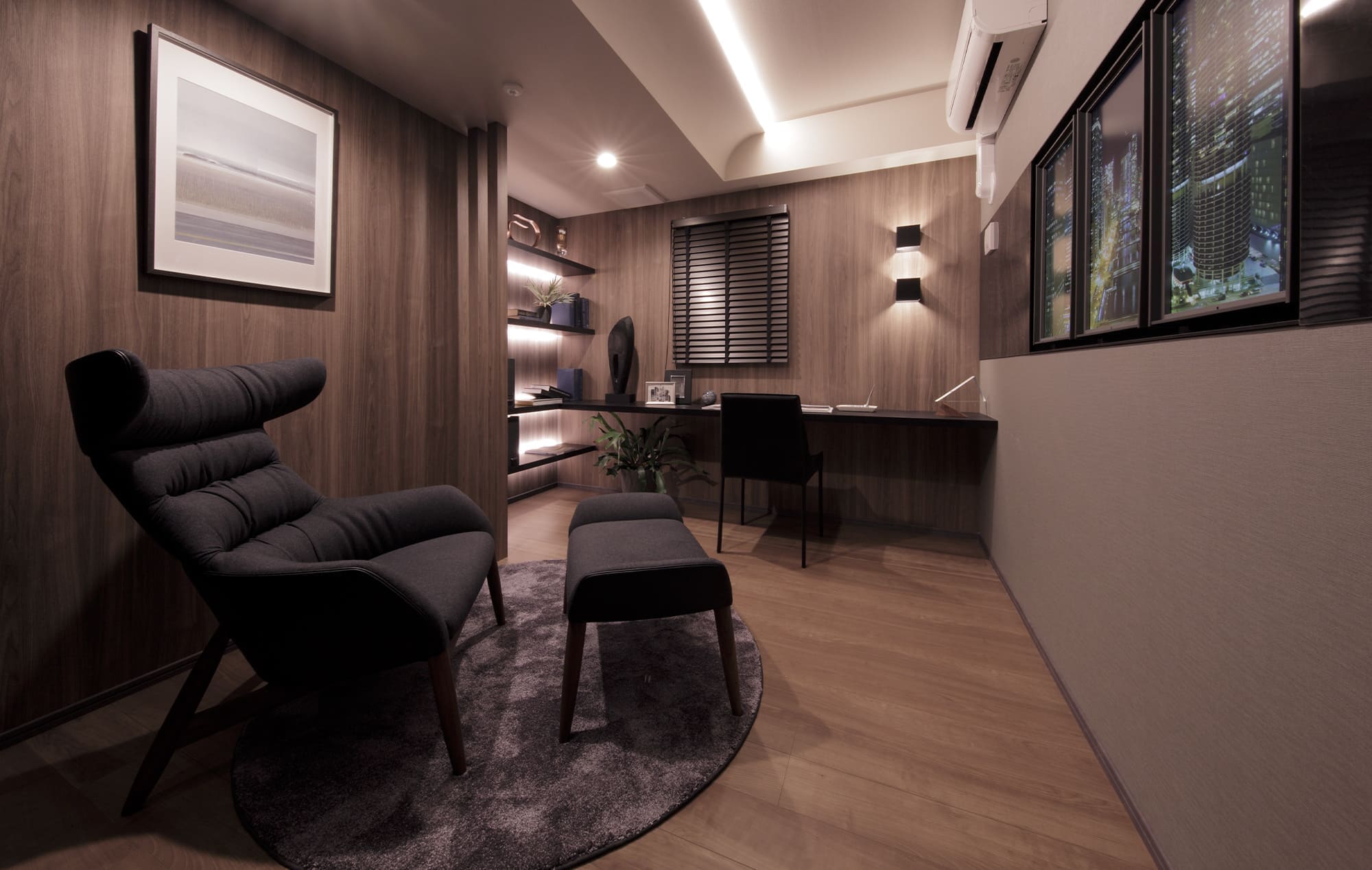 PRIVATE ROOM