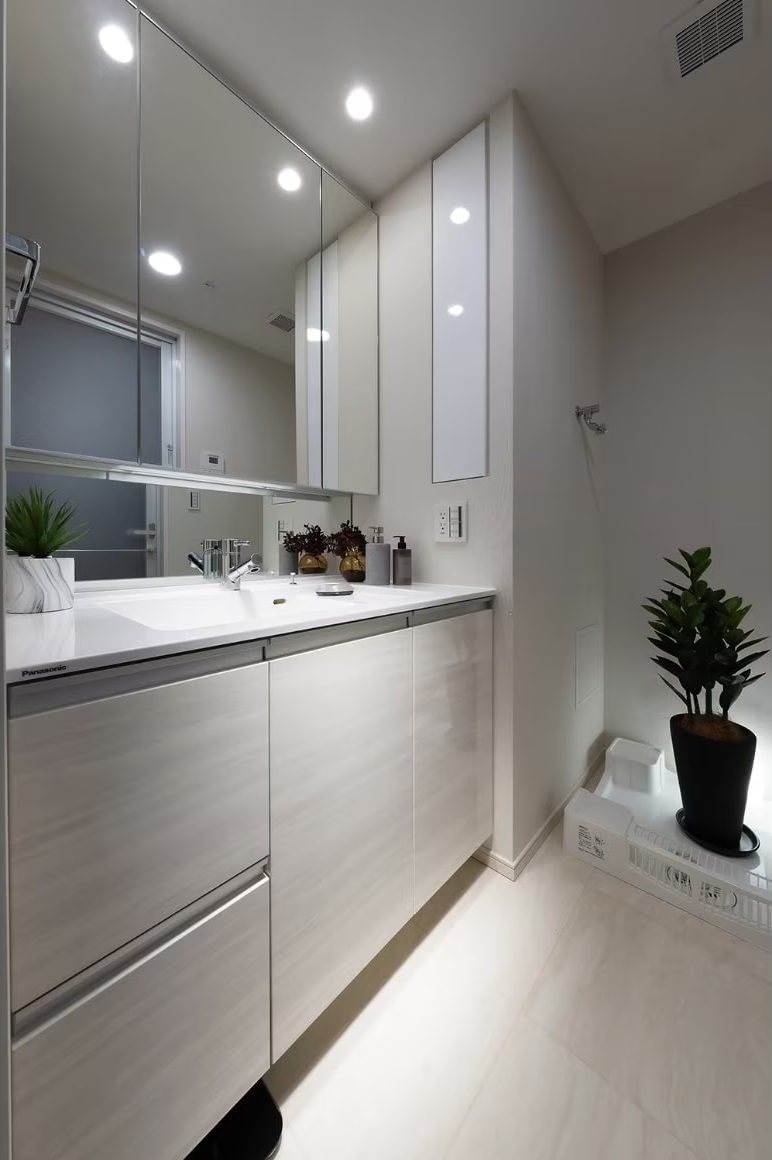 Powder room