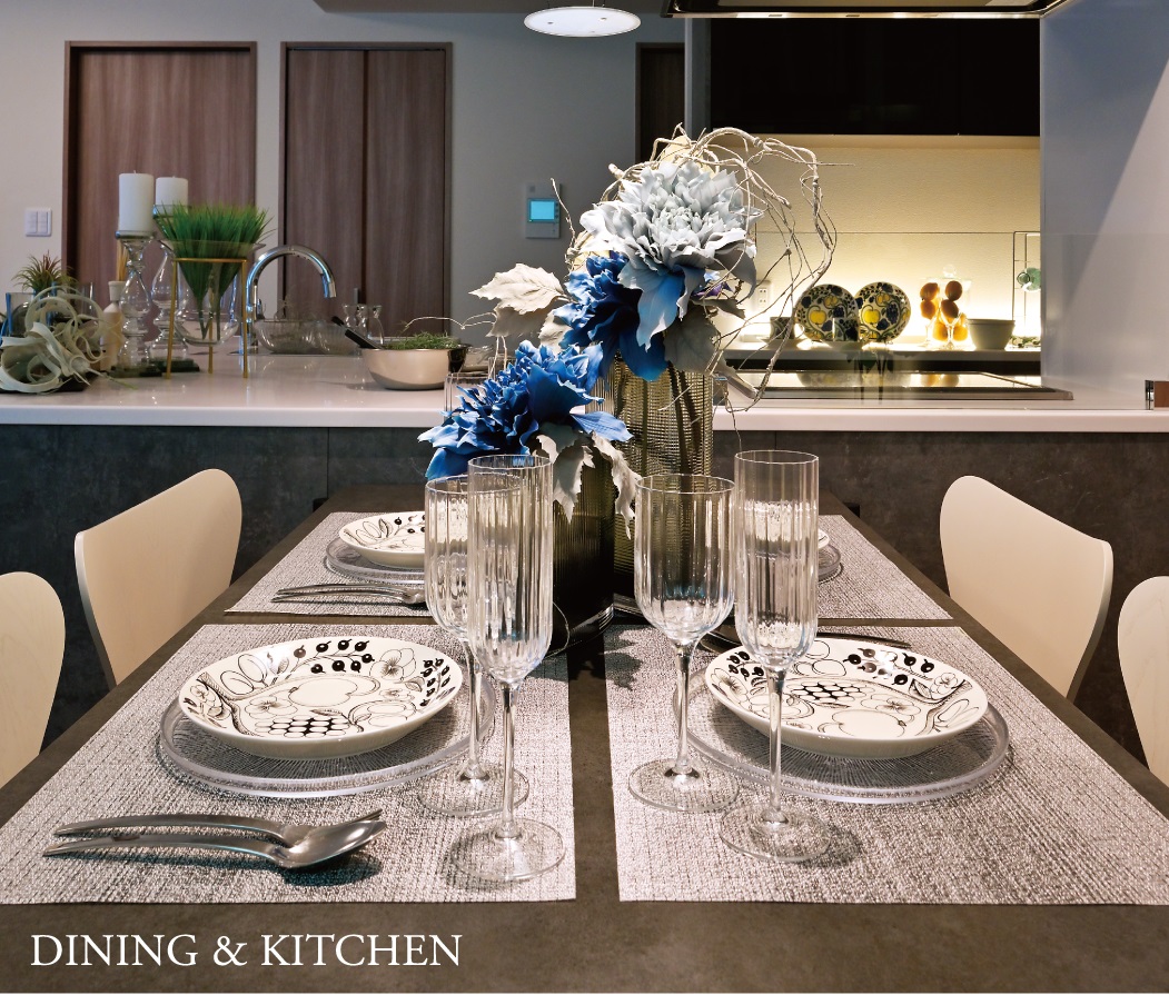 DINING＆KITCHE