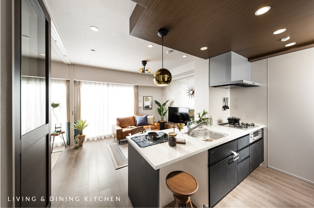 LIVING & DINING KITCHEN