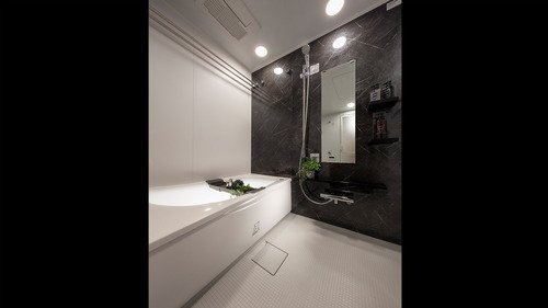 BATH ROOM