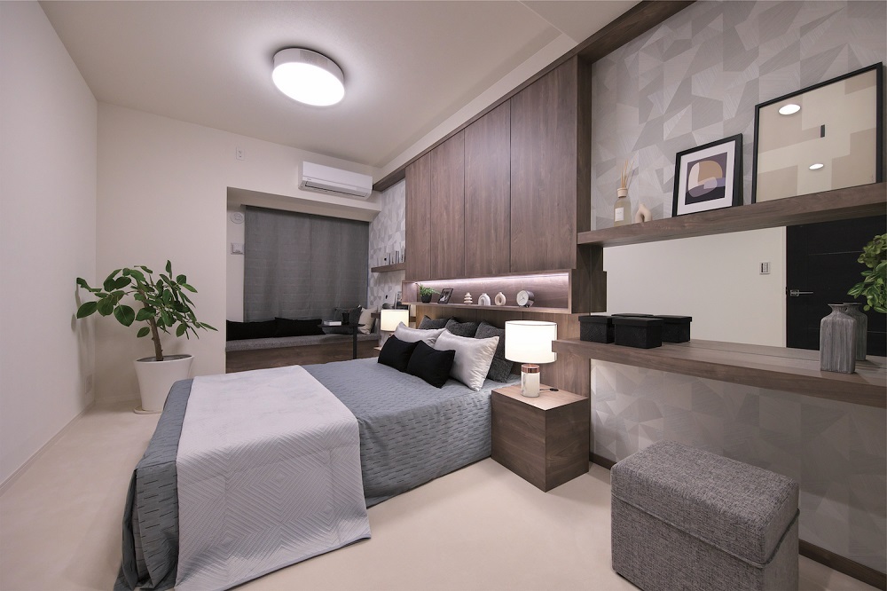 Masterbedroom　<主寝室>