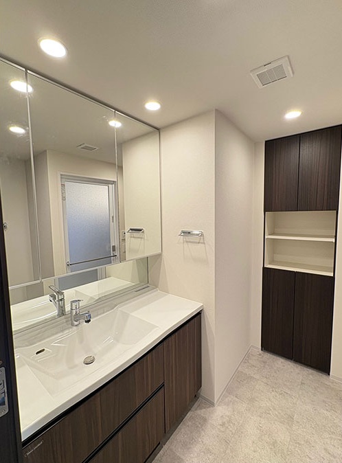 ドレッシングルーム