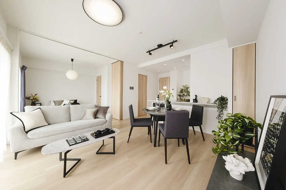 LIVING & DINING
