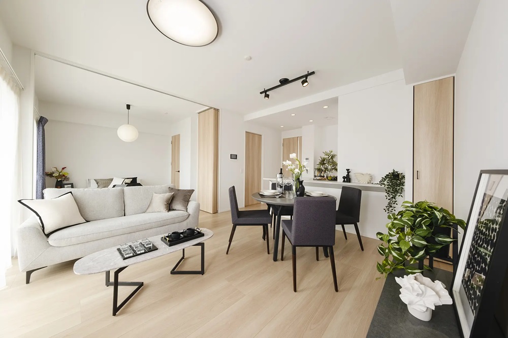 LIVING & DINING