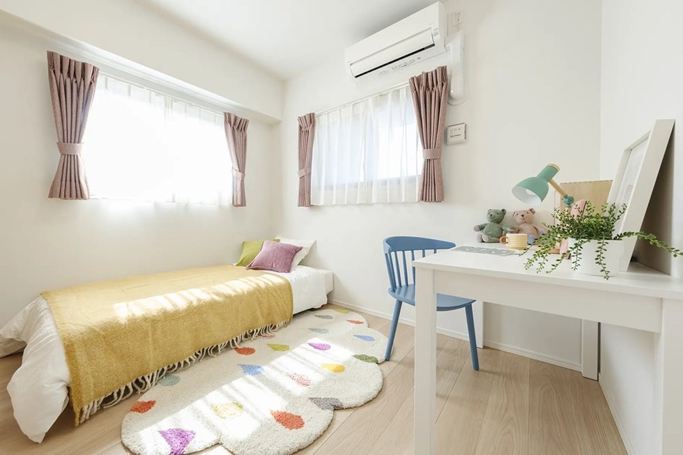 KIDS ROOM
