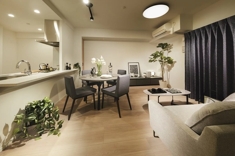 LIVING & DINING