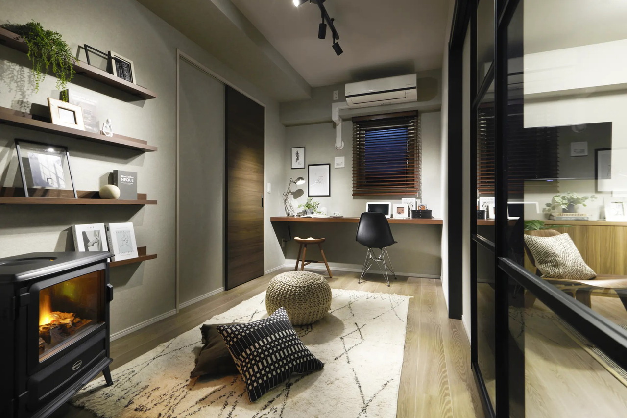 PRIVATE ROOM