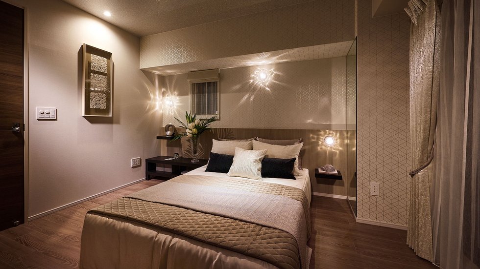 MASTER BEDROOM