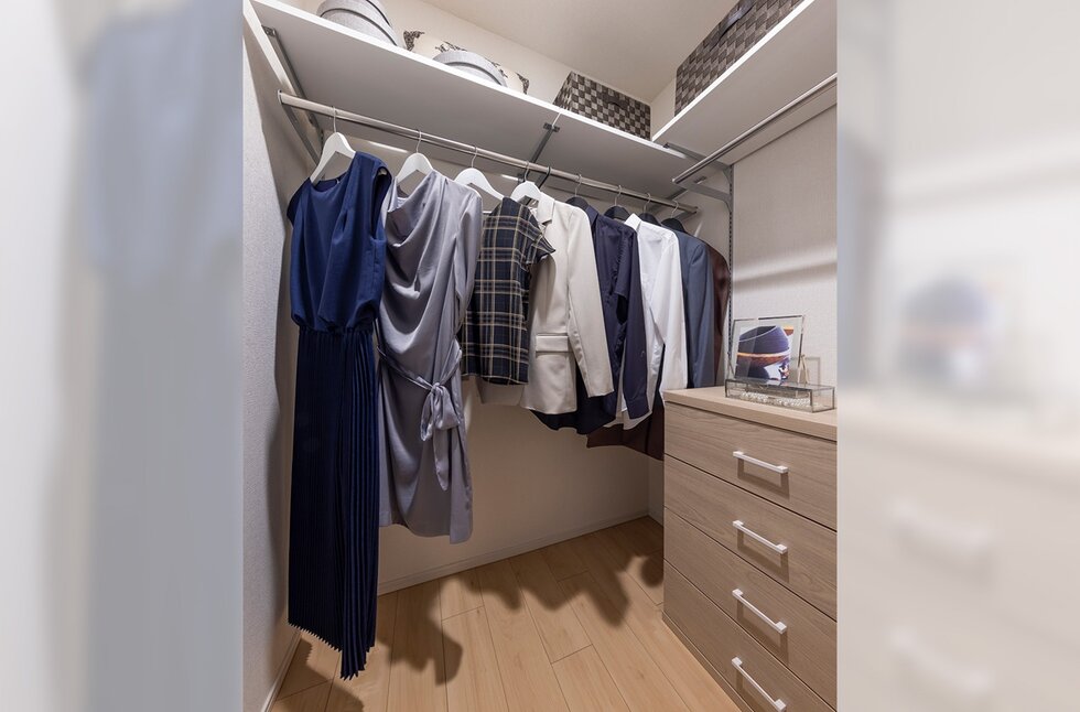 ウォークインクローゼット（2025年12月撮影）