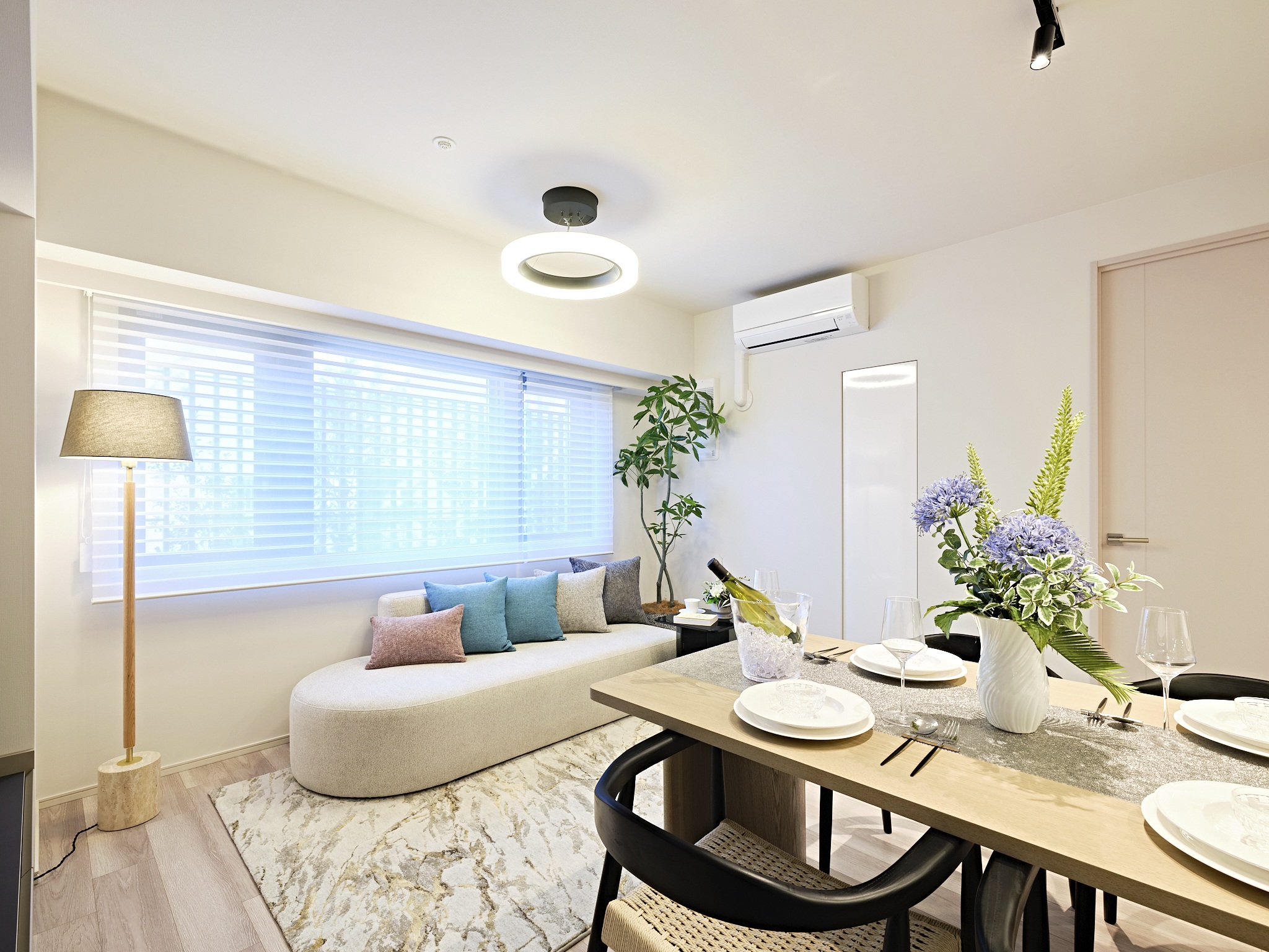 リビングダイニング