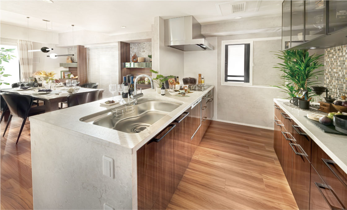 KITCHEN