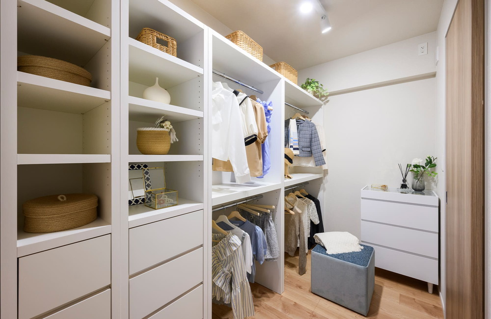 STORAGE