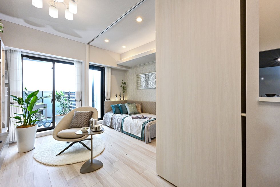 LIVING & BED ROOM