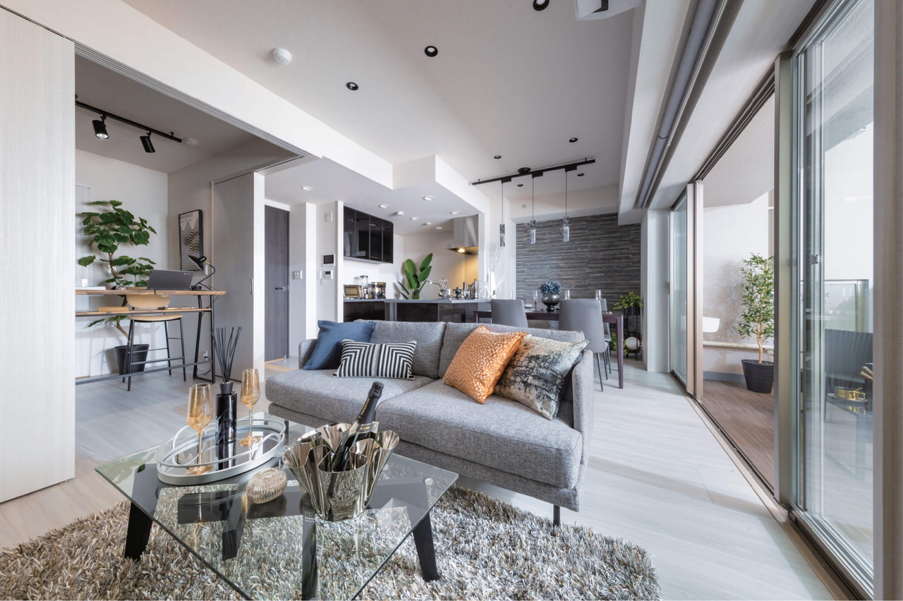 LIVING DINING KITCHEN
