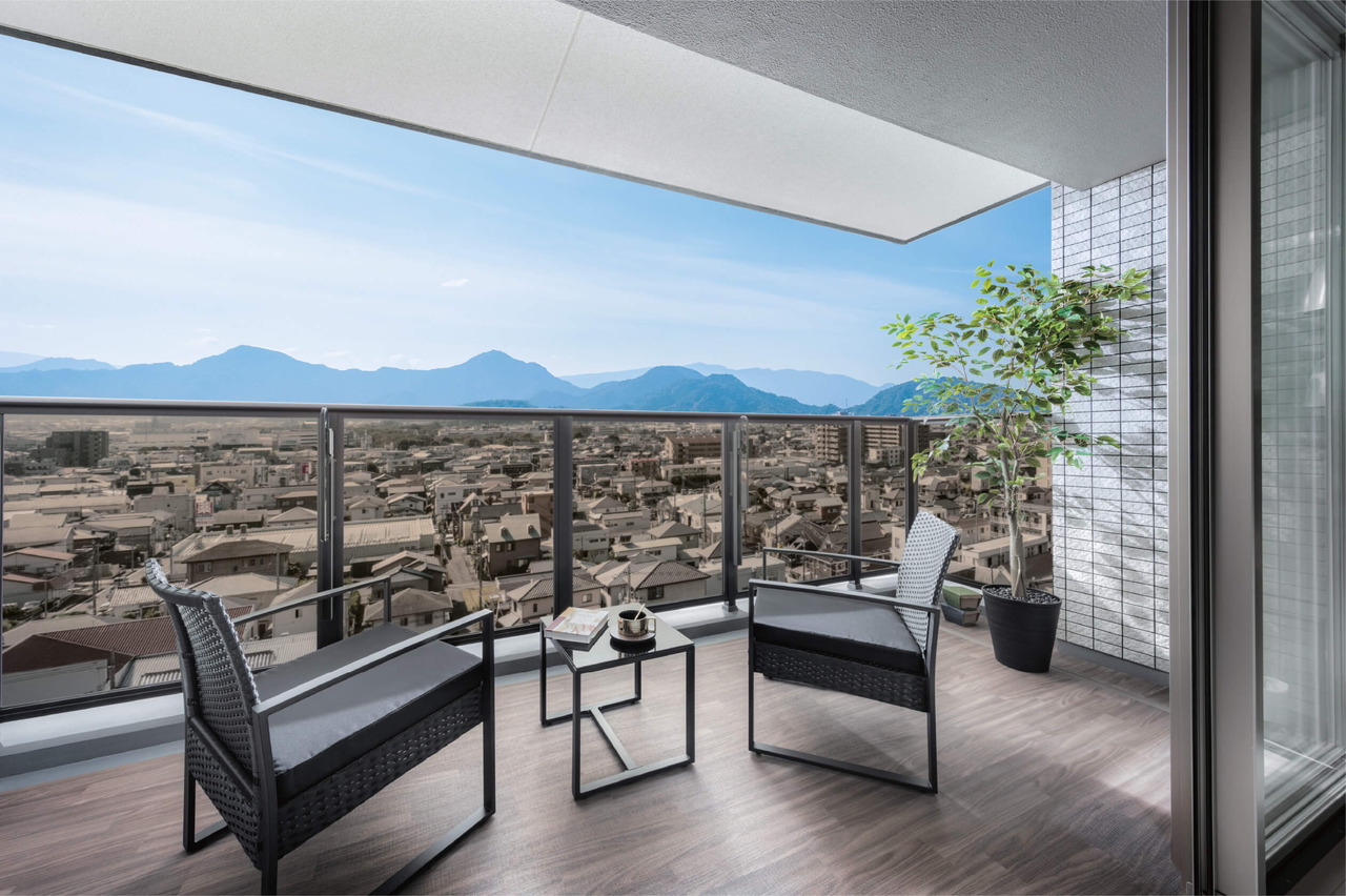 BALCONY