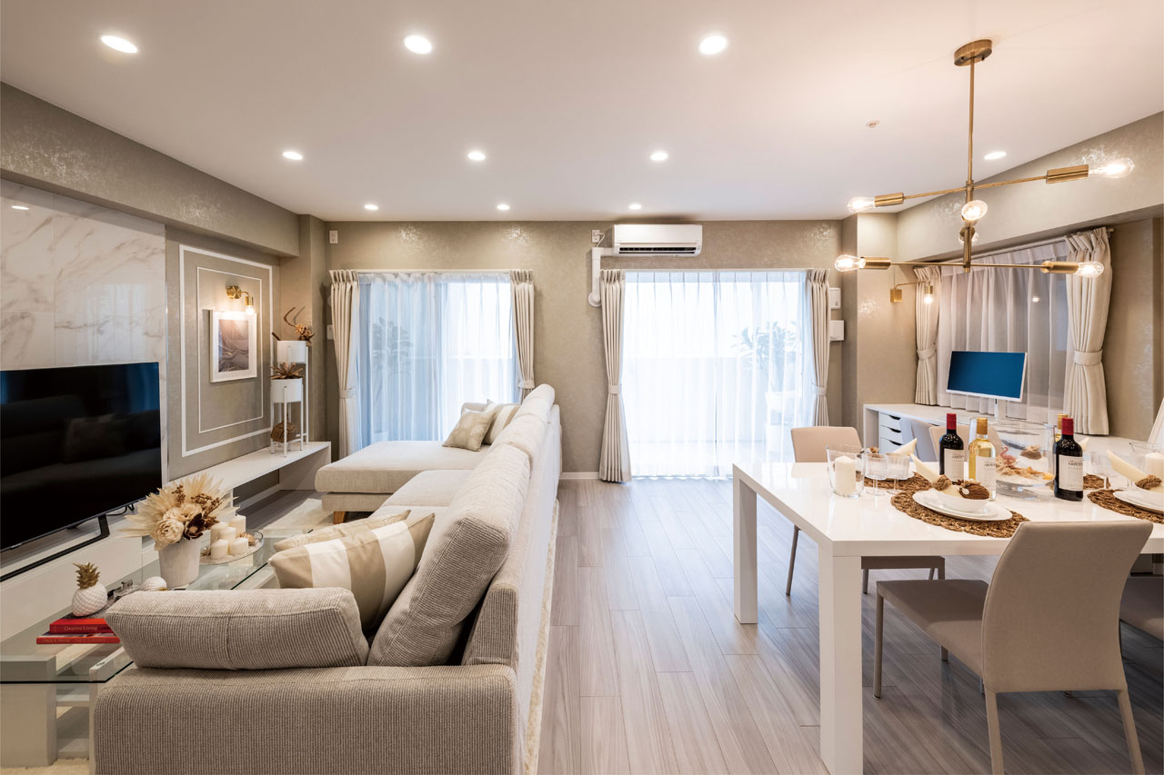 LIVING ＆ DINING