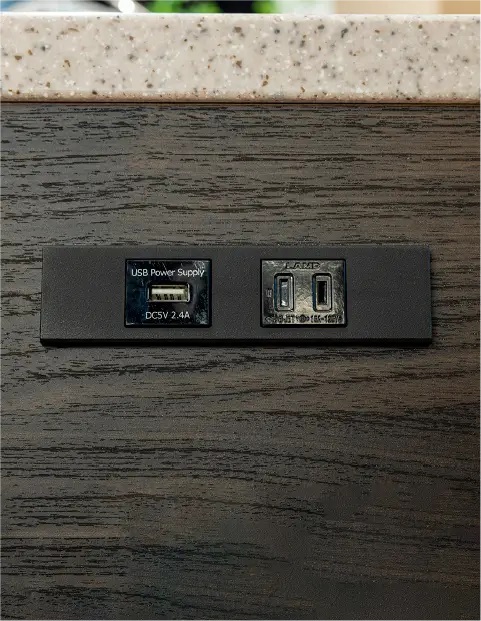 USBポート+コンセント