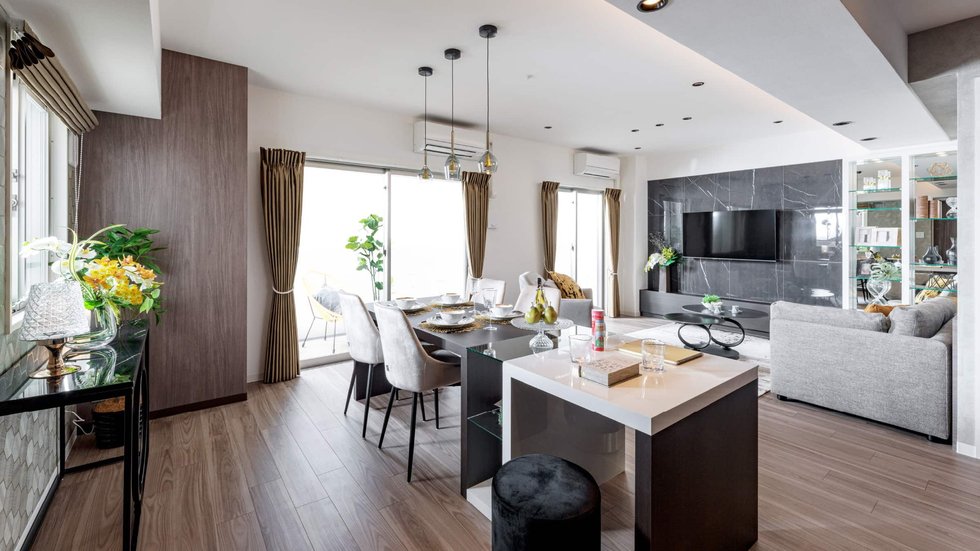 Living & Dining