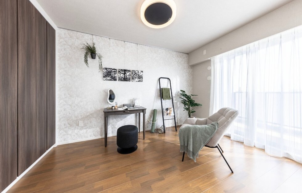 HOBBY ROOM