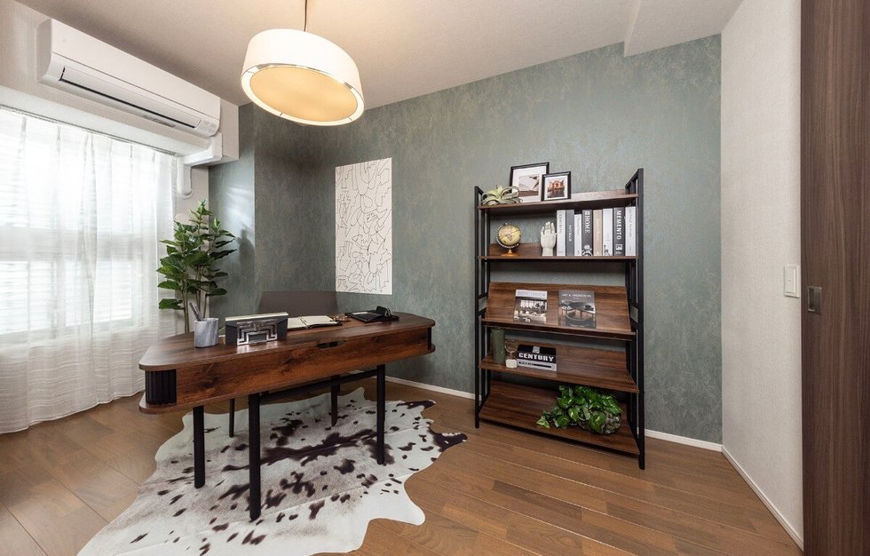 HOBBY ROOM