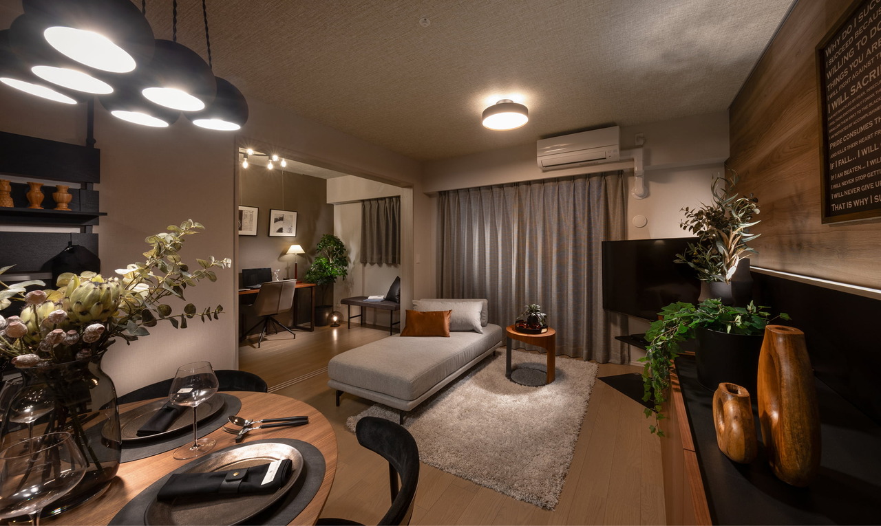 LIVING　DINING