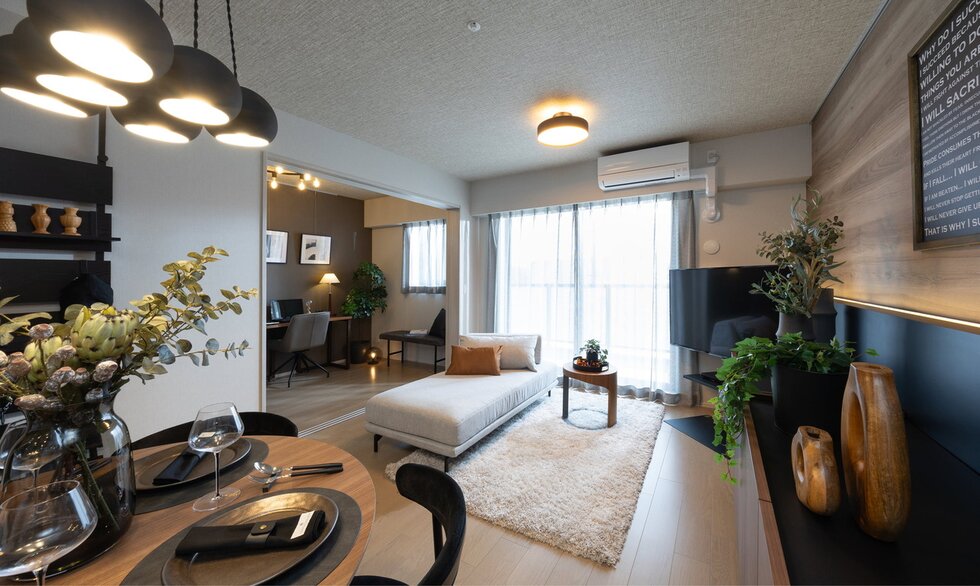 LIVING　DINING