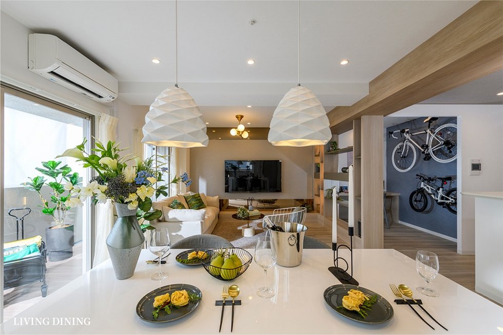 LIVING  DINING