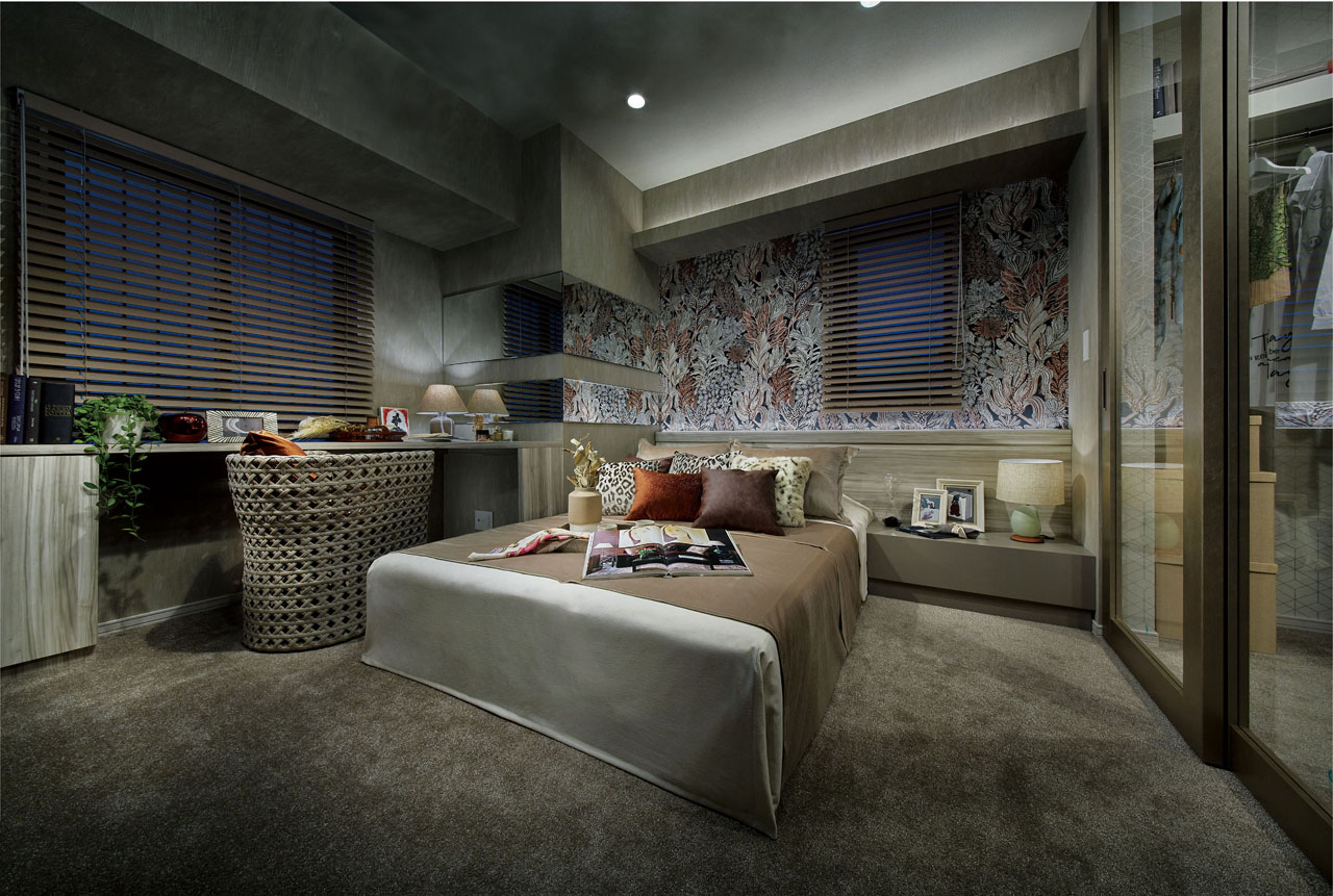 MASTER BEDROOM