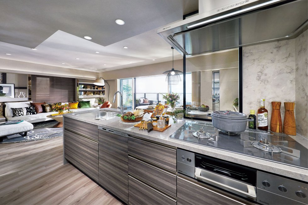 KITCHEN