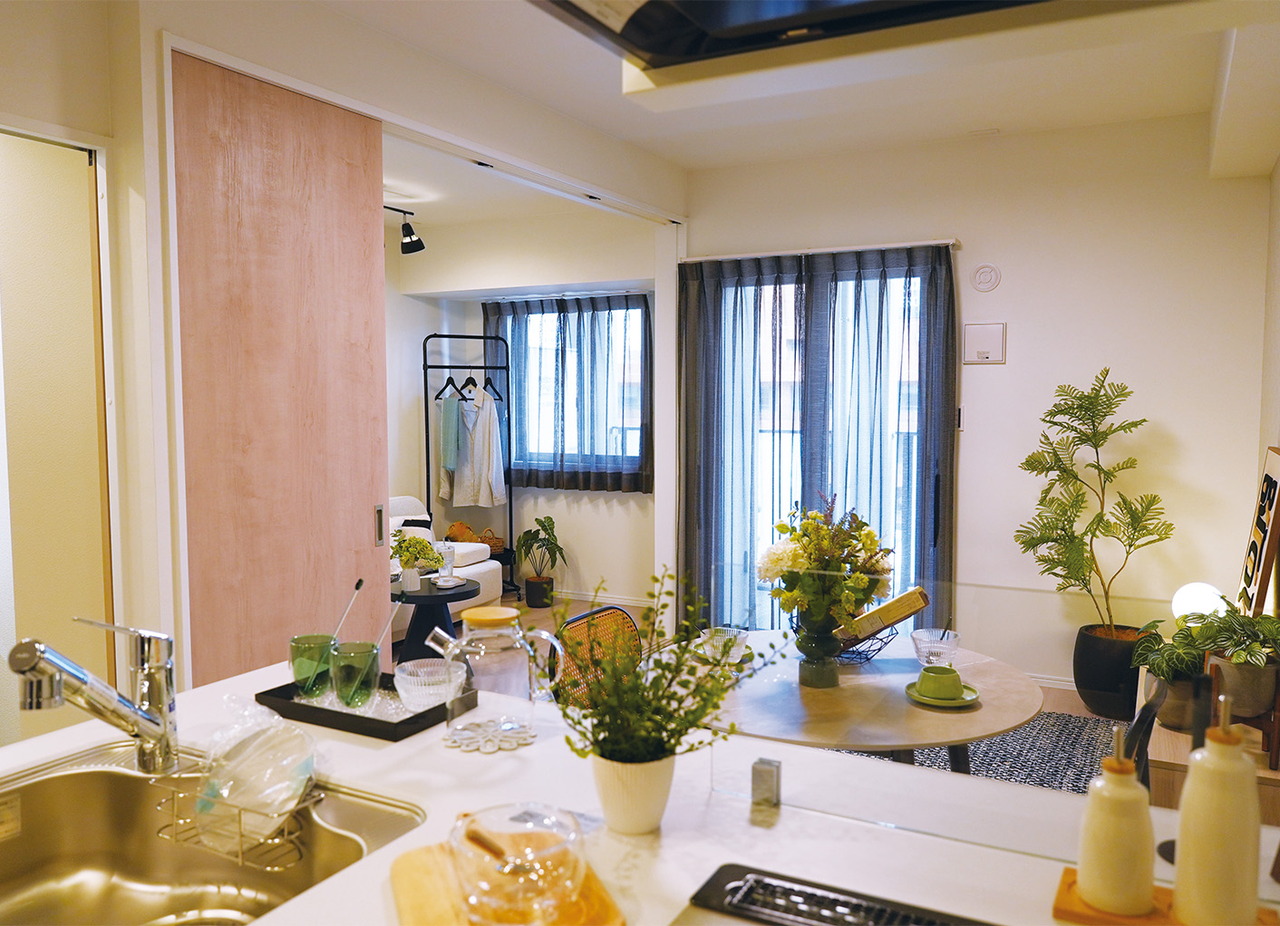LIVING DINING KITCHEN