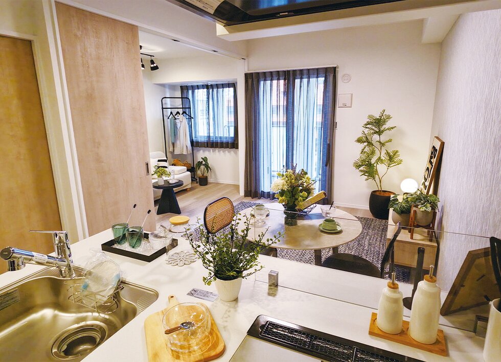 LIVING DINING KITCHEN