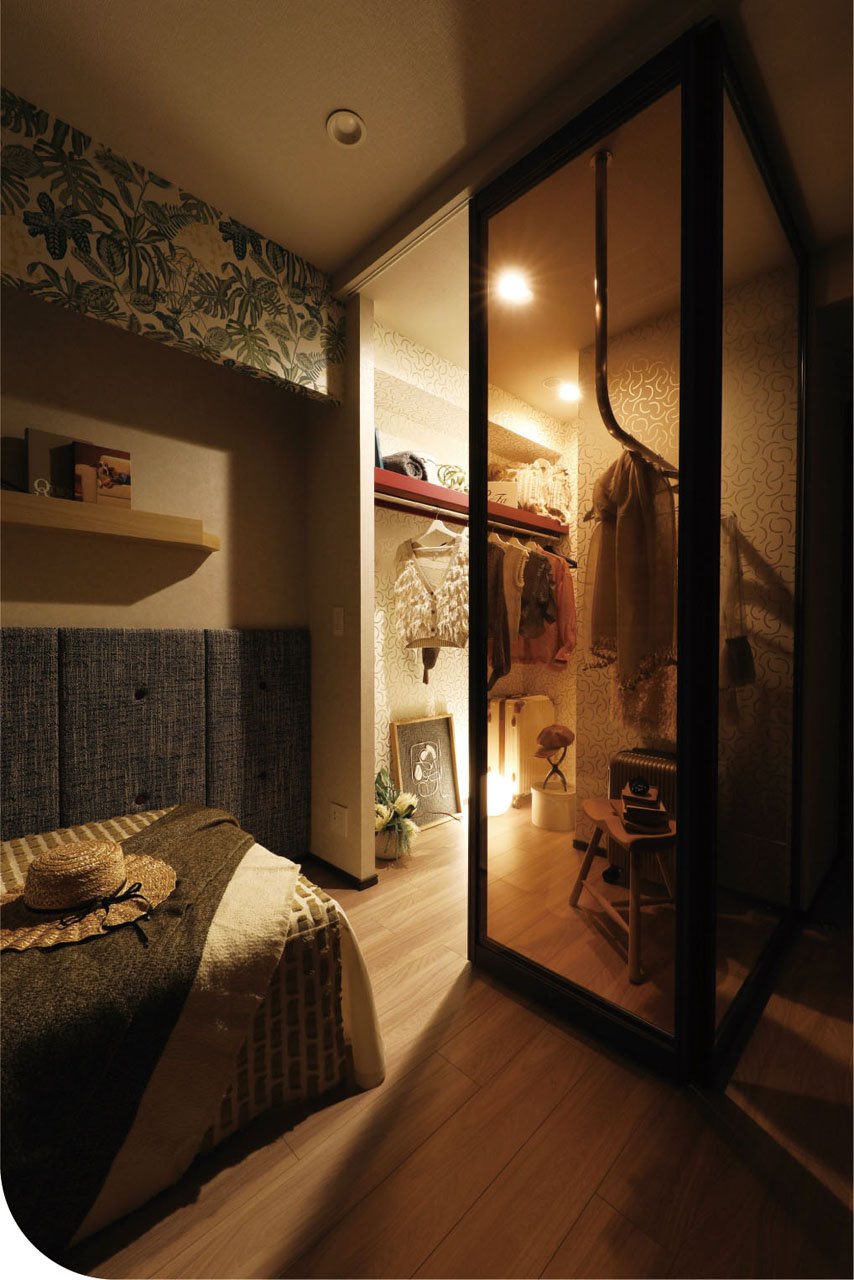 Walk-in closet
